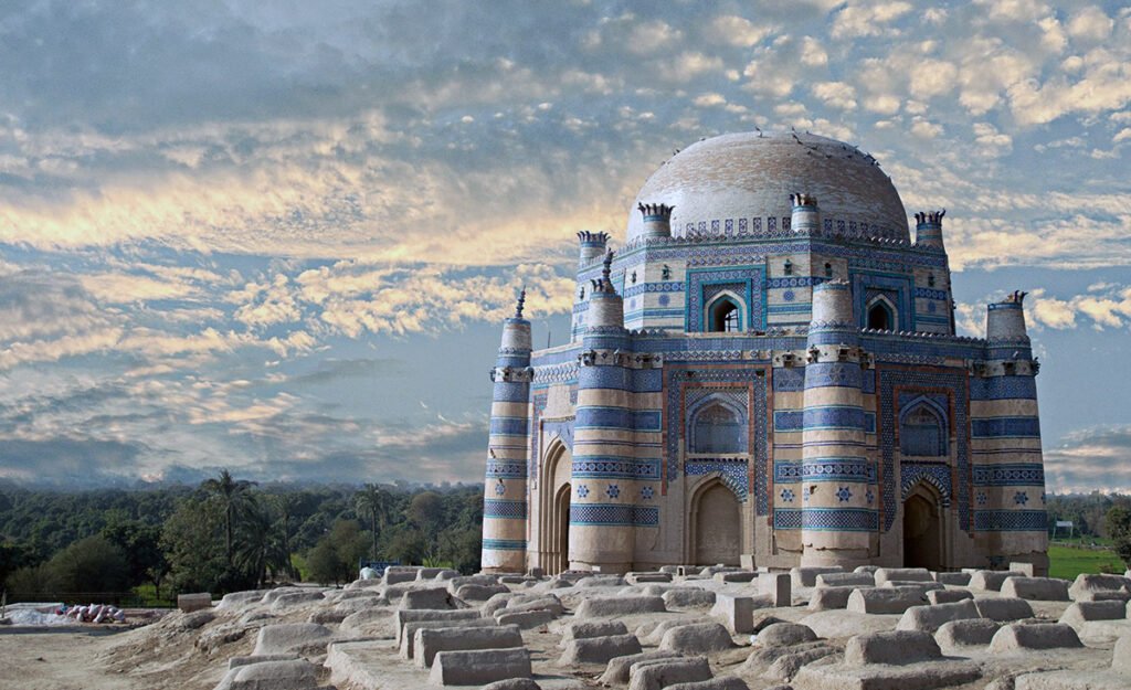 To show the Pakistani cultural heritage