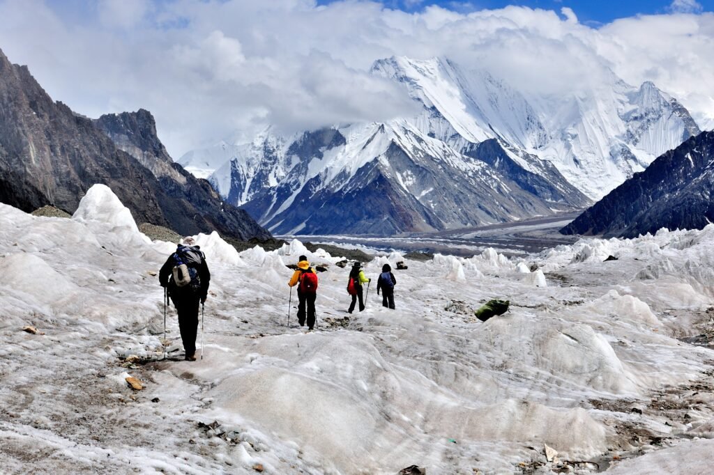 Climbers going to Elegant Broad Peak